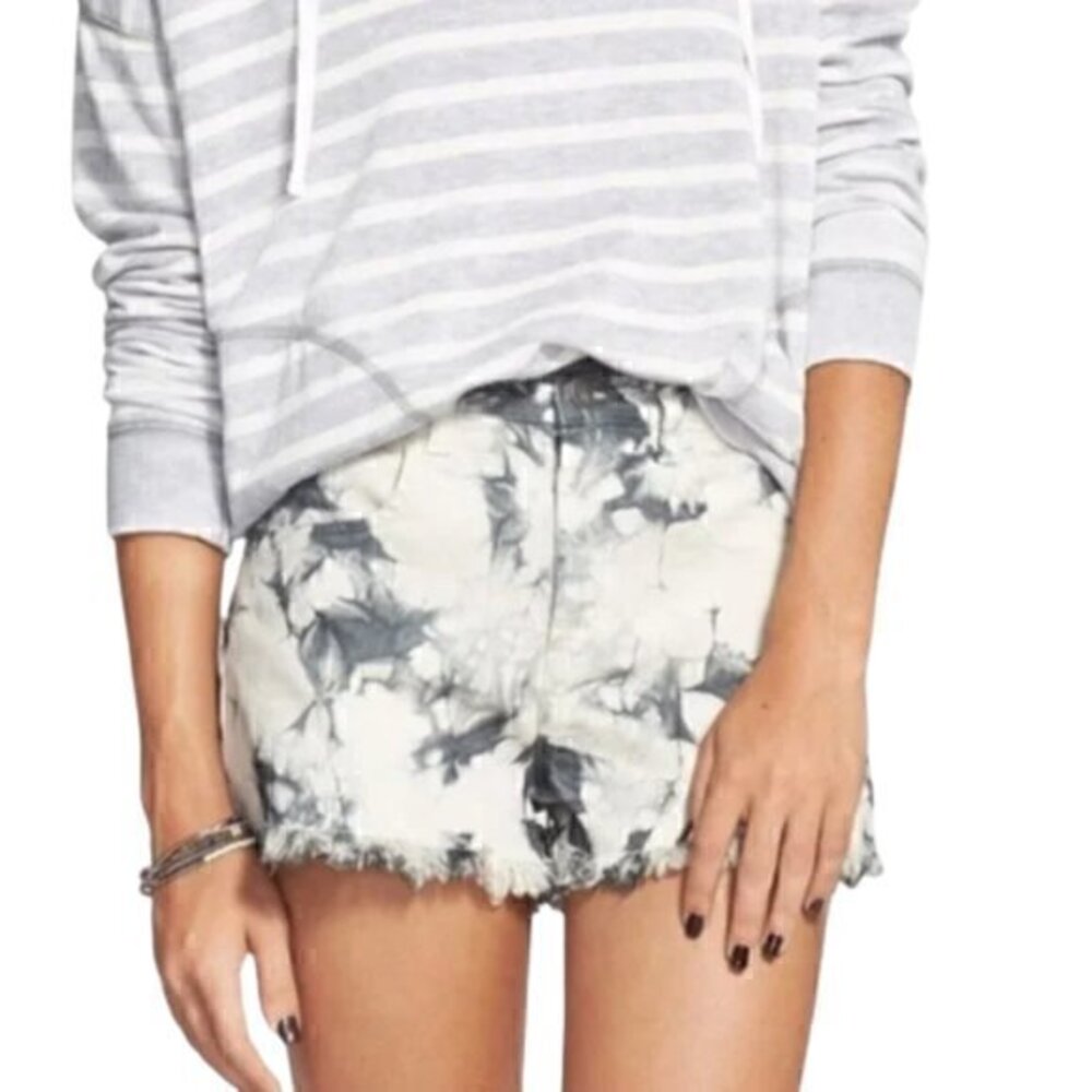 [Sun & Shadow] Cut off Shorts - Size 5